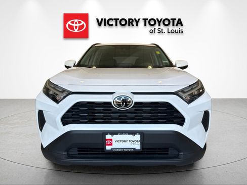 Used 2025 Toyota RAV4 XLE image 8