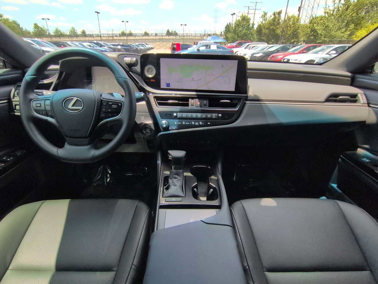 Used 2024 Lexus ES 350 w/ Premium Package FWD image 16