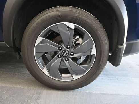 Used 2026 Nissan Rogue SV FWD image 16