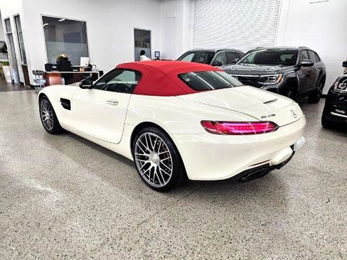 Used 2018 Mercedes-Benz AMG GT Roadster image 12