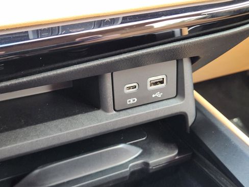Used 2025 Lexus NX 350h AWD w/ Accessory Package (Z2) image 13