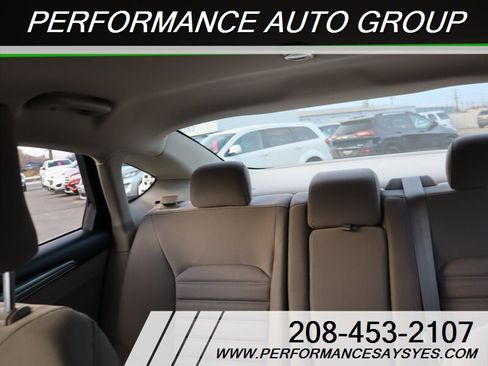 Used 2017 Ford Fusion SE image 14