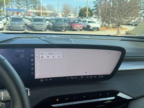 Used 2025 Buick Enclave Preferred image 31