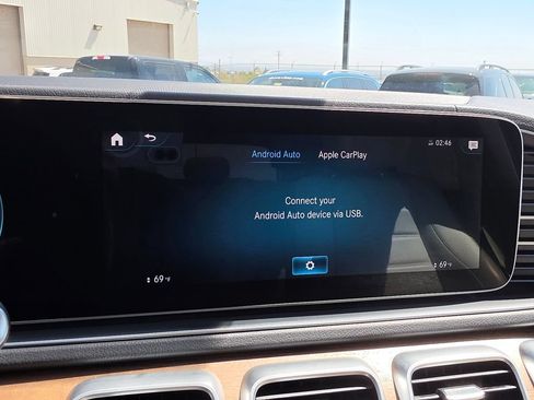 Used 2020 Mercedes-Benz GLS 450 4MATIC image 27