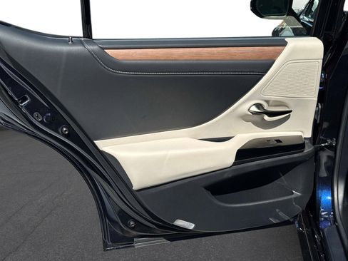 Certified 2025 Lexus ES 350 w/ Premium Package FWD image 11