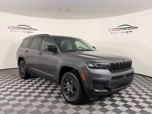 New 2025 Jeep Grand Cherokee L Laredo AWD/4WD image 1