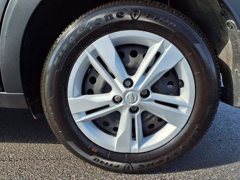 Used 2025 Nissan Kicks Play S image 30