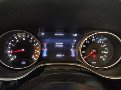 Used 2020 Jeep Compass Sport w/ Tech Group FWD image 23
