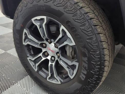 Used 2023 GMC Canyon AT4 w/ AT4 Premium Package AWD/4WD image 30