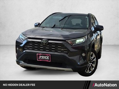 Used 2019 Toyota RAV4 Limited FWD image 1