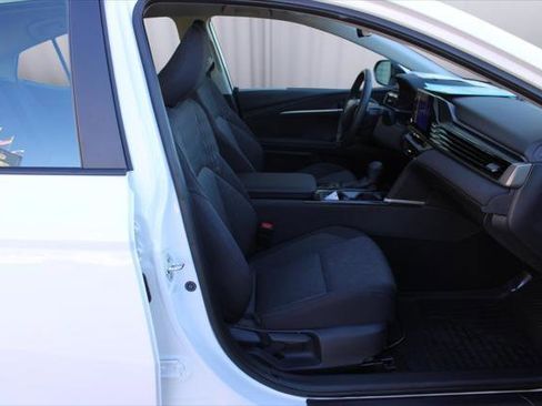 Certified 2025 Toyota Camry LE image 35