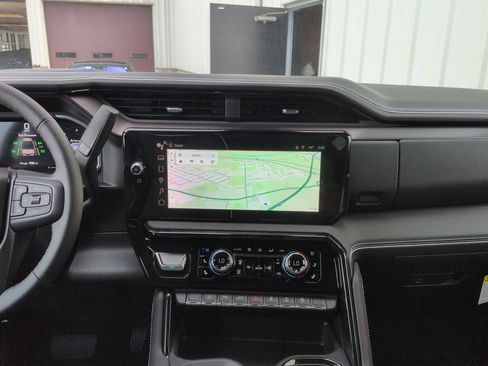 New 2026 GMC Sierra 2500 AT4X w/ AT4X AEV Edition AWD/4WD image 14