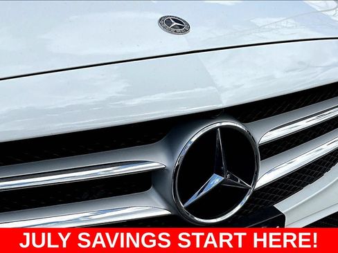 Used 2019 Mercedes-Benz C 300 4MATIC Sedan image 29