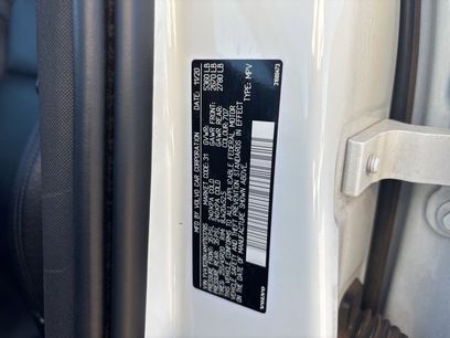 Used 2021 Volvo XC60 T5 Momentum w/ Premium Package