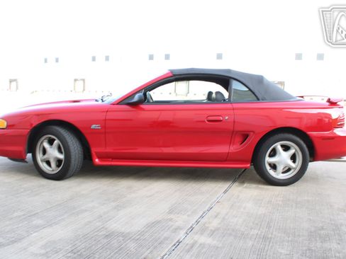 Used 1995 Ford Mustang GT RWD image 29