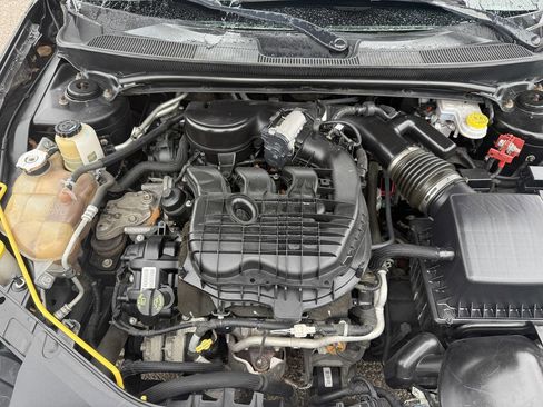 Used 2013 Chrysler 200 Limited FWD image 21