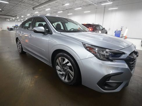 Used 2025 Subaru Legacy Limited AWD/4WD image 37