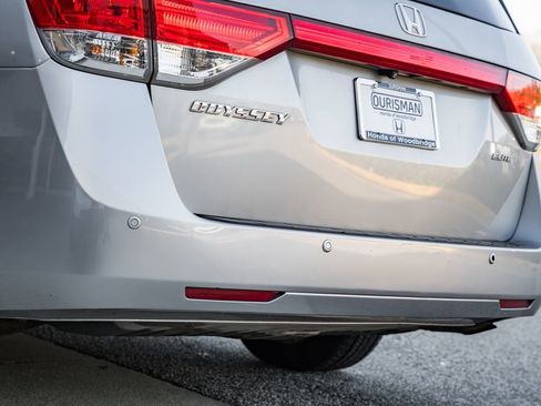 Used 2017 Honda Odyssey Touring Elite image 6