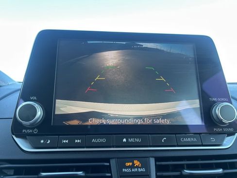 Used 2024 Nissan Altima 2.5 SR image 23