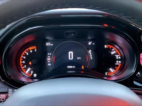 Used 2022 Dodge Durango R/T w/ Blacktop Package AWD/4WD image 23