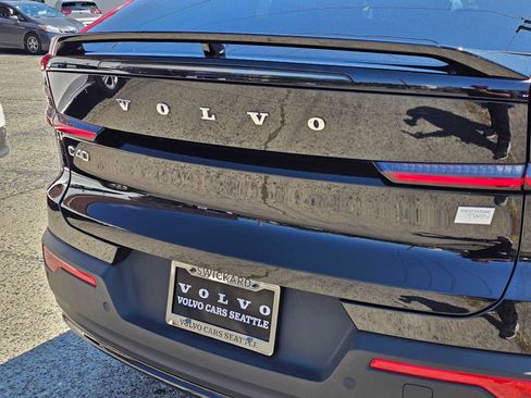 Certified 2023 Volvo C40 P8 Recharge Ultimate AWD/4WD image 15