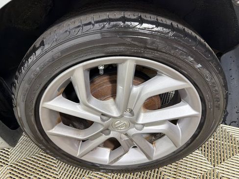 Used 2014 Nissan Sentra SR FWD image 19