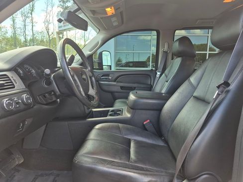 Used 2013 Chevrolet Silverado 2500 LTZ w/ LTZ Plus Package image 2