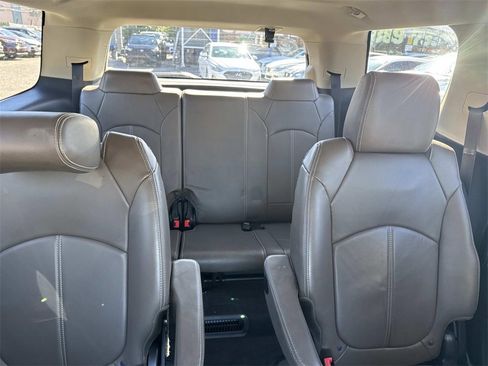 Used 2016 GMC Acadia SLT image 10