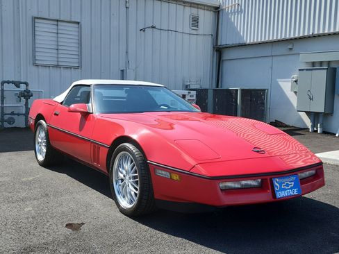 Used 1990 Chevrolet Corvette Convertible RWD image 7