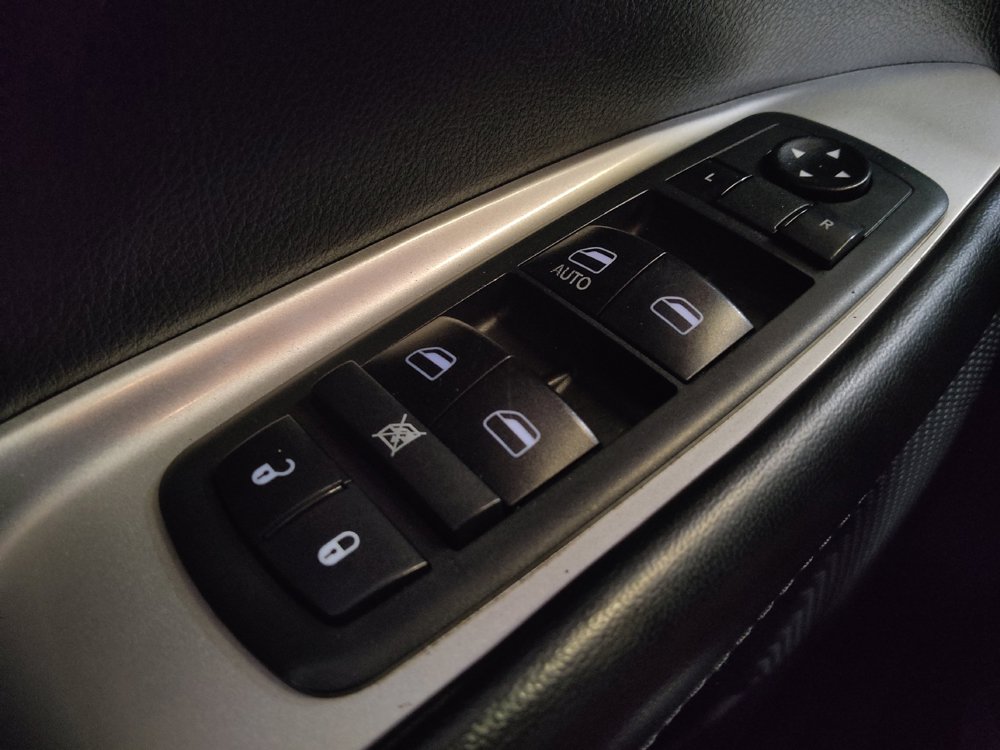 Used 2018 Dodge Journey SE w/ Blacktop Package FWD image 27