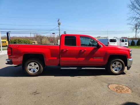 Used 2018 Chevrolet Silverado 1500 LT w/ All Star Edition image 16