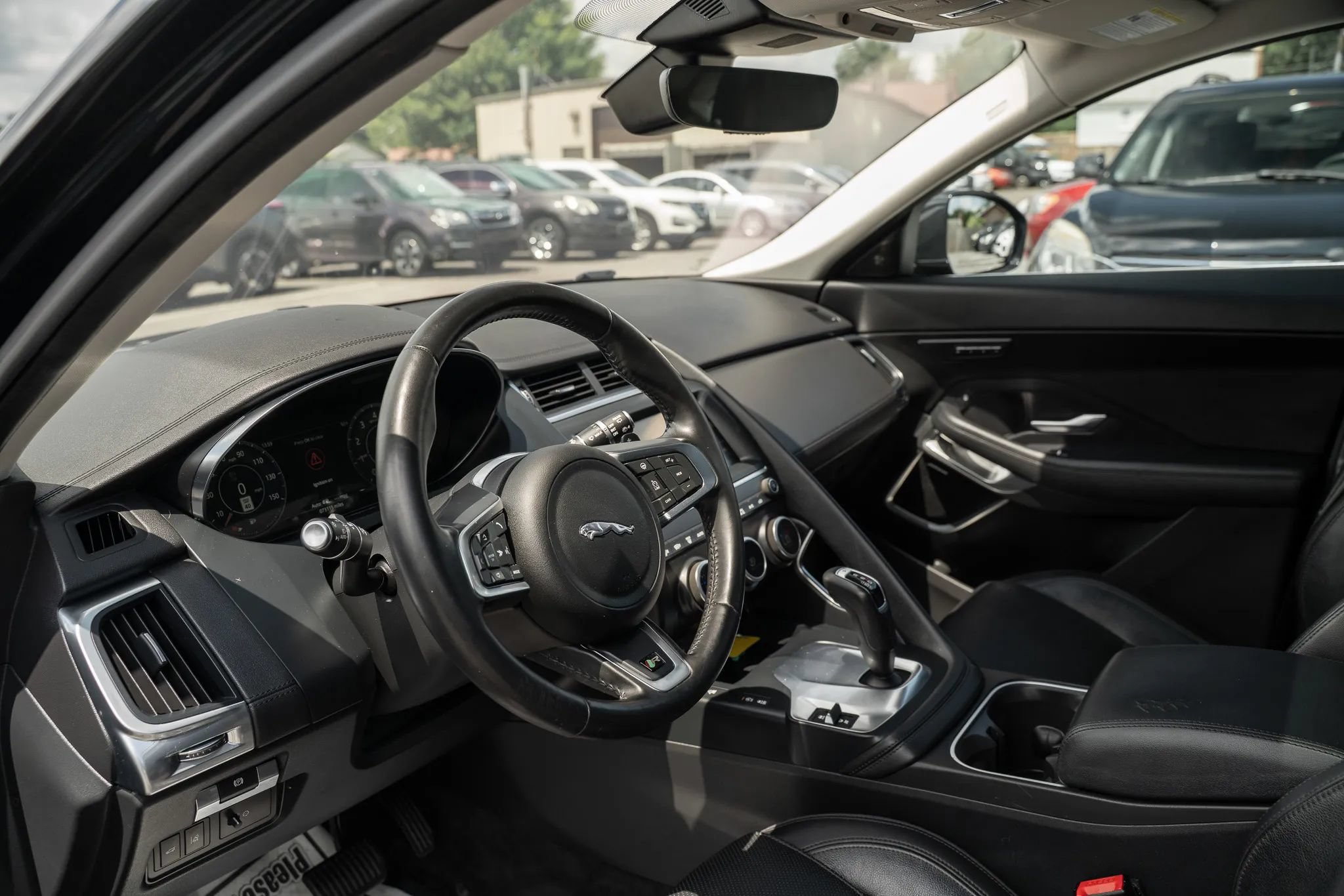 Used 2020 Jaguar E-PACE SE AWD/4WD image 6