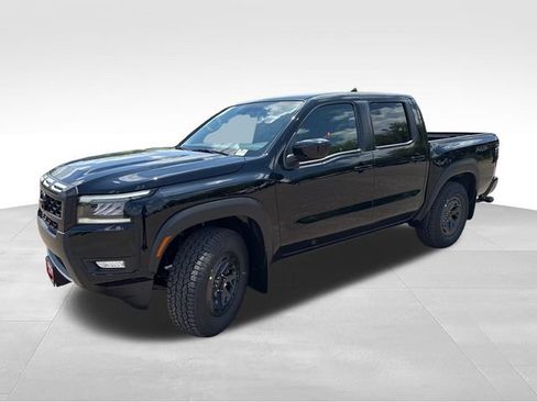 New 2026 Nissan Frontier Pro-X w/ Tow Package RWD image 3