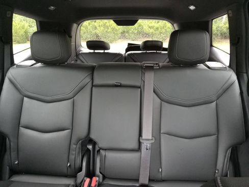 Used 2024 Cadillac XT6 Luxury w/ LPO, Floor Liner Package AWD/4WD image 23