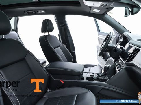 Used 2023 Volkswagen Atlas Cross Sport SEL image 36