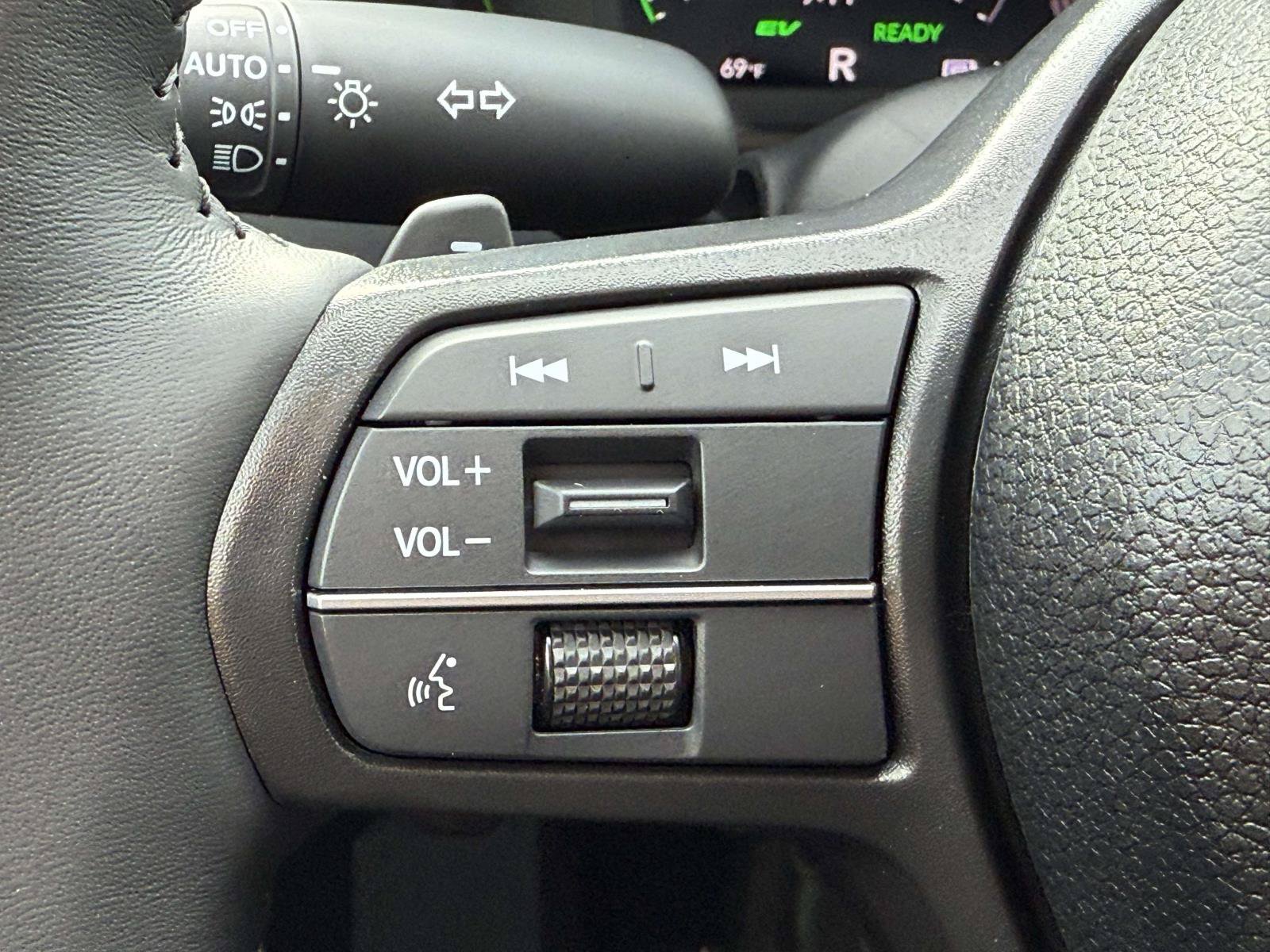 New 2026 Honda Accord Hybrid EX-L image 18