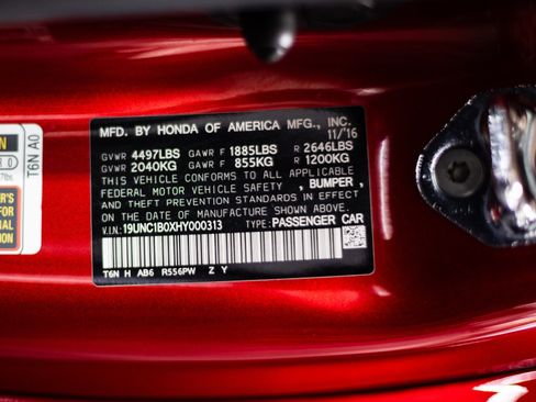 Used 2017 Acura NSX image 34