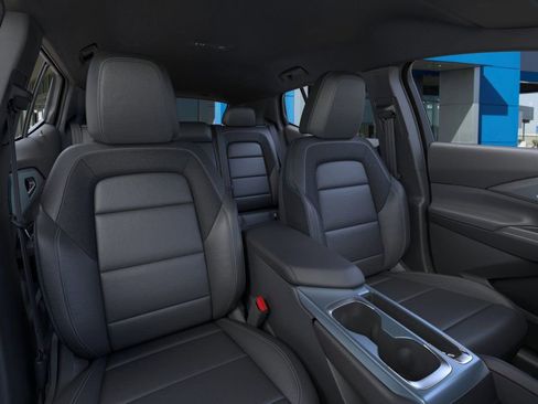 New 2026 Chevrolet Equinox EV LT image 16