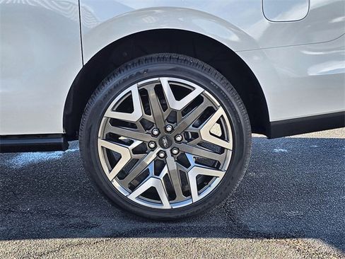 New 2026 Ford Expedition Max Platinum w/ Platinum Ultimate Package image 12