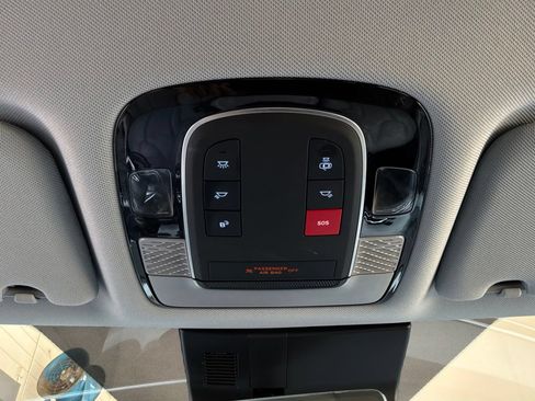 Used 2025 Hyundai Palisade SEL FWD image 18