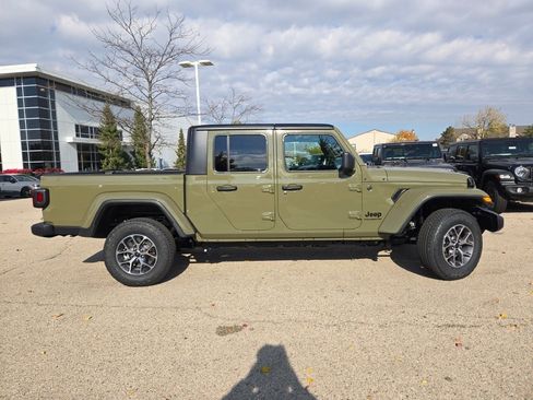 New 2026 Jeep Gladiator Sport image 6