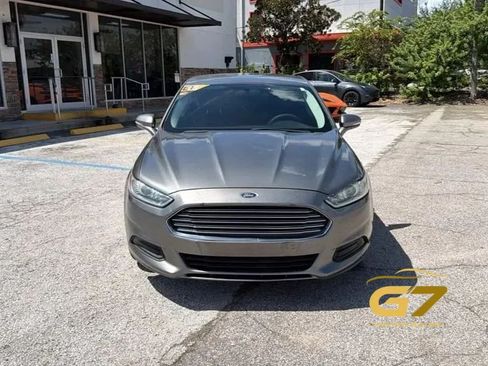 Used 2013 Ford Fusion SE FWD image 3