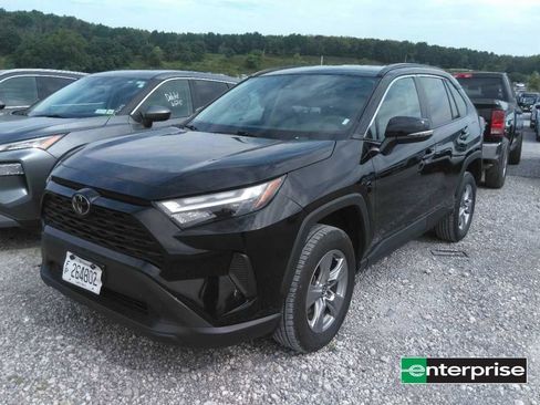 Used 2024 Toyota RAV4 XLE FWD image 2