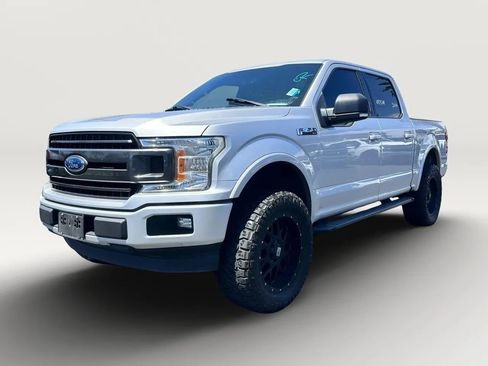Used 2018 Ford F150 XLT w/ Equipment Group 302A Luxury RWD image 12