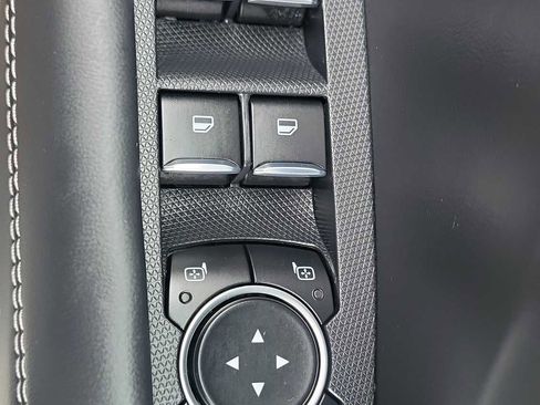 Used 2025 Ford Mustang Mach-E Premium image 10