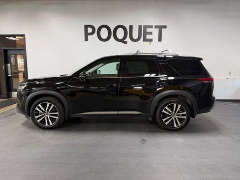 Used 2023 Nissan Pathfinder Platinum w/ Cargo Package AWD/4WD image 1
