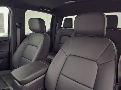 New 2025 Chevrolet Colorado LT w/ LT Convenience Package image 42