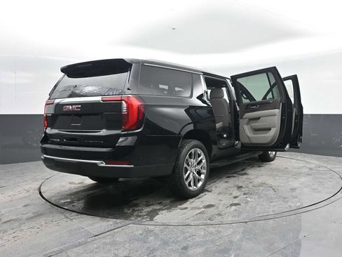 New 2026 GMC Yukon XL Elevation image 50