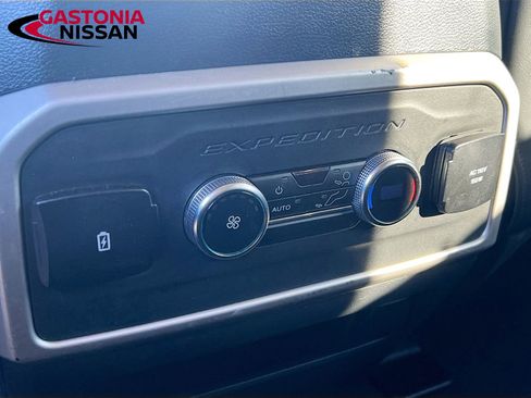 Used 2024 Ford Expedition Max XLT image 34