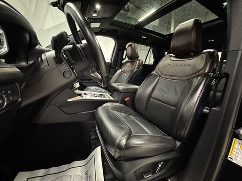 Used 2020 Ford Explorer Platinum w/ Premium Technology Package image 22